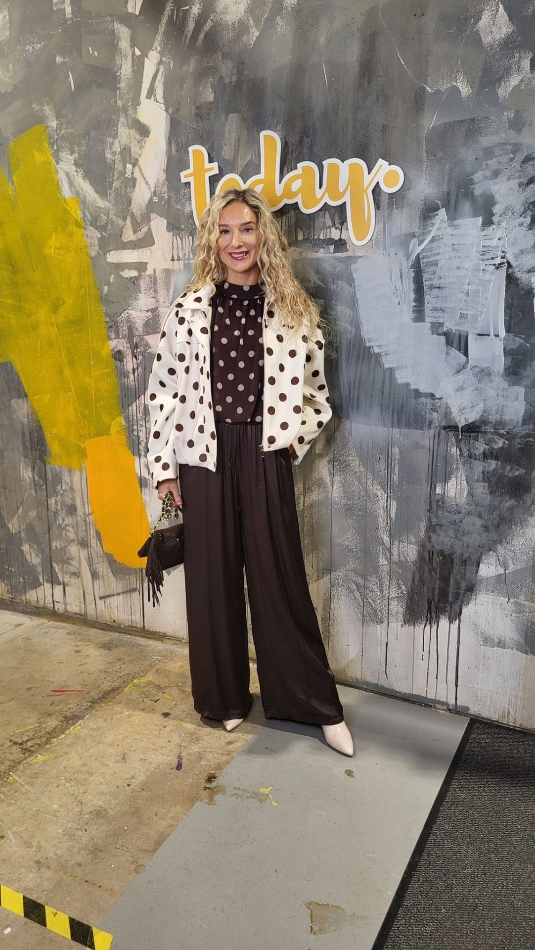 select boutique November show look3